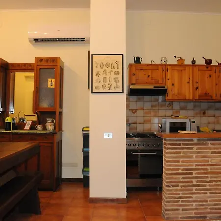 Rustico Via Del Sole 13